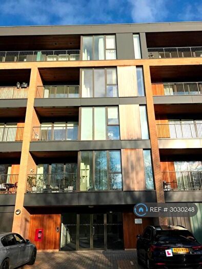 1 Bedroom Flat To Rent In Green Lane, Trumpington, Cambridge, CB2