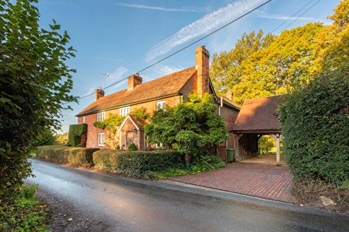 4 Bedroom Cottage To Rent In Newells Lane, Lower Beeding, RH13