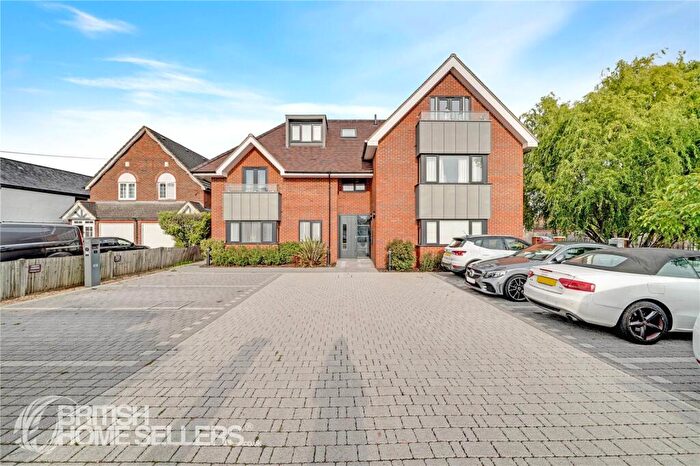 2 Bedroom Penthouse For Sale In Ruxley Lane, Epsom, Surrey, KT19
