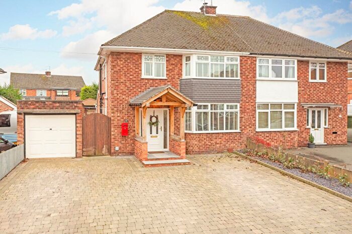 3 Bedroom Semi Detached House For Sale In Overlea Drive, Hawarden, CH5