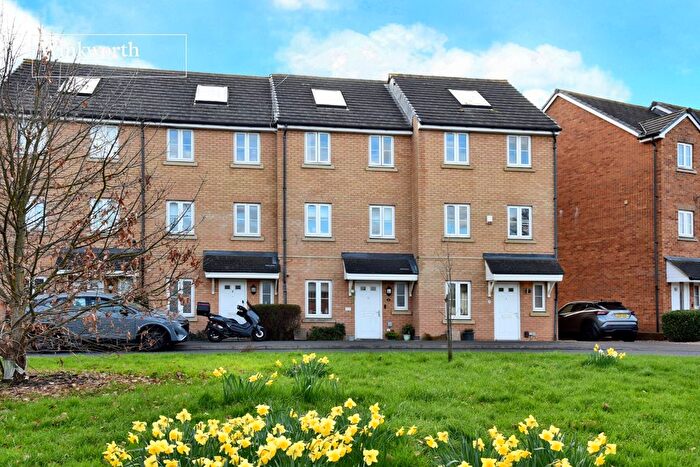 4 Bedroom Terraced House For Sale In Alpine Close, Epsom, Surrey, KT19