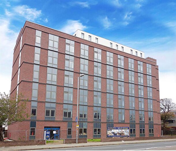 1 Bedroom Apartment For Sale In Crosby Road North, Waterloo, Liverpool, Merseyside, L22