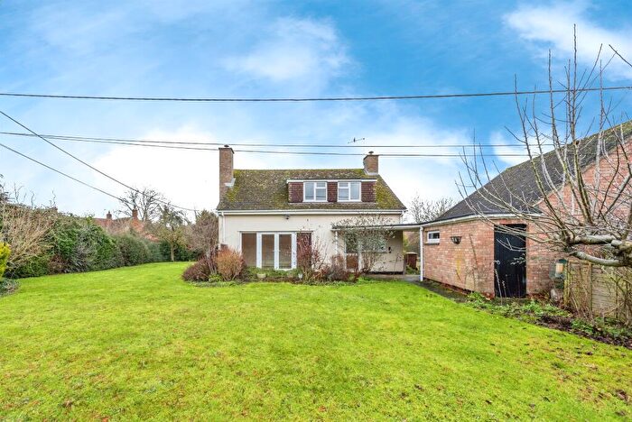 2 Bedroom Detached House For Sale In Weir Close, Chiselhampton, Oxford, OX44