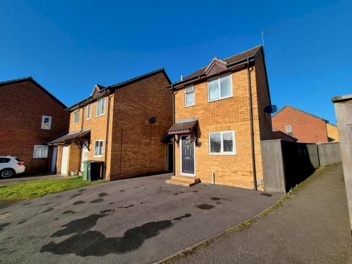 2 Bedroom Link Detached House To Rent In Abingdon, Oxfordshire OX14