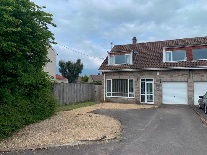 4 Bedroom Semi-Detached House To Rent In Northcote Road, Downend, Bristol, BS16