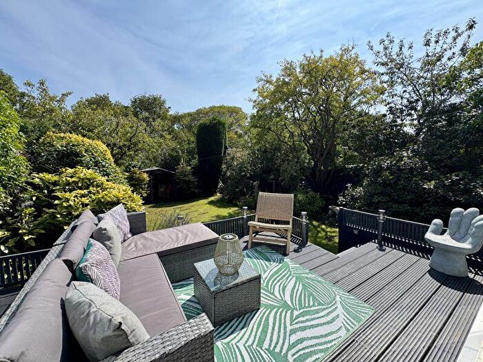 4 Bedroom Semi-Detached House For Sale In Kennersdene, Tynemouth, NE30