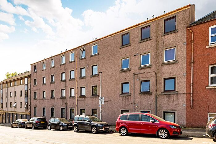 1 Bedroom Flat For Sale In / Abbey Lane, Edinburgh, EH8