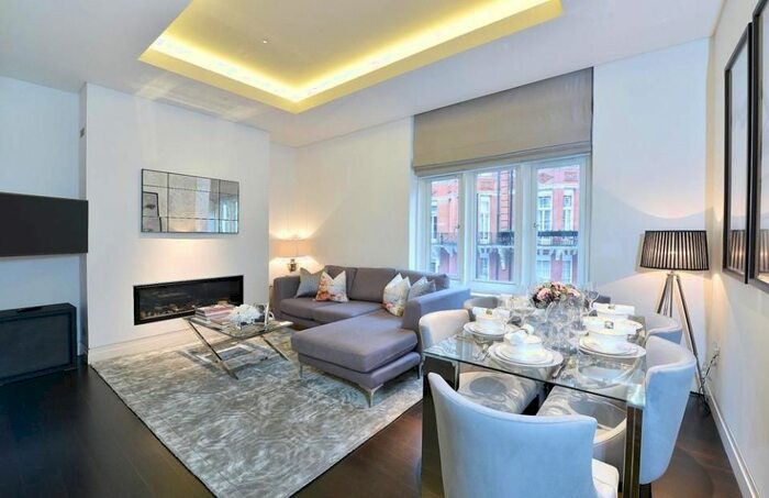 2 Bedroom Flat To Rent In Green Street, London, W1K