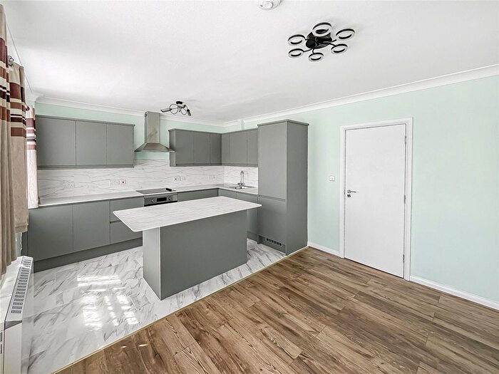 3 Bedroom Maisonette To Rent In Staines Road West, Ashford, Surrey, TW15