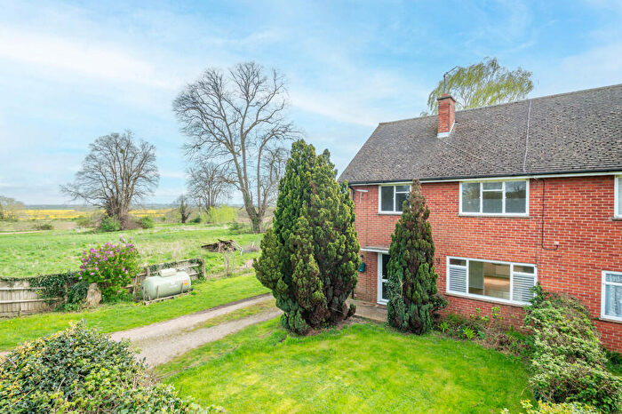 3 Bedroom Semi-Detached House To Rent In Haddenham, Cambridgeshire, CB6