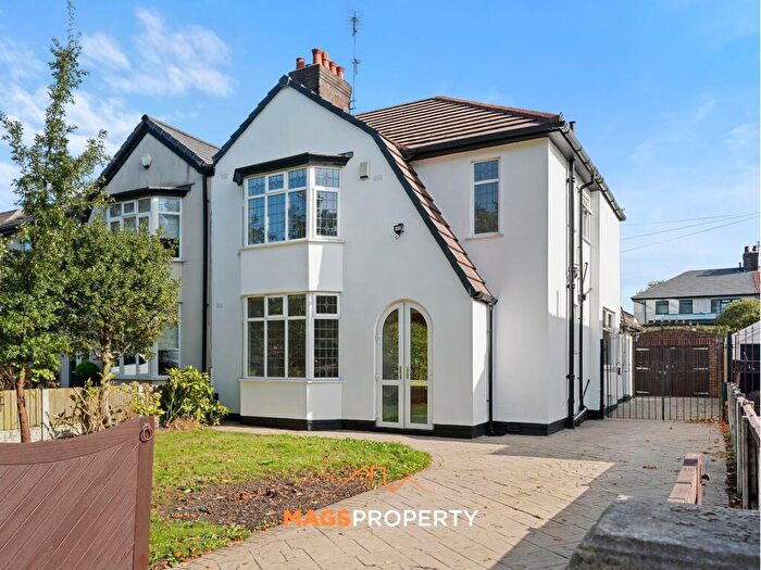 3 Bedroom Semi-Detached House For Sale In Queens Drive, Wavertree, L15
