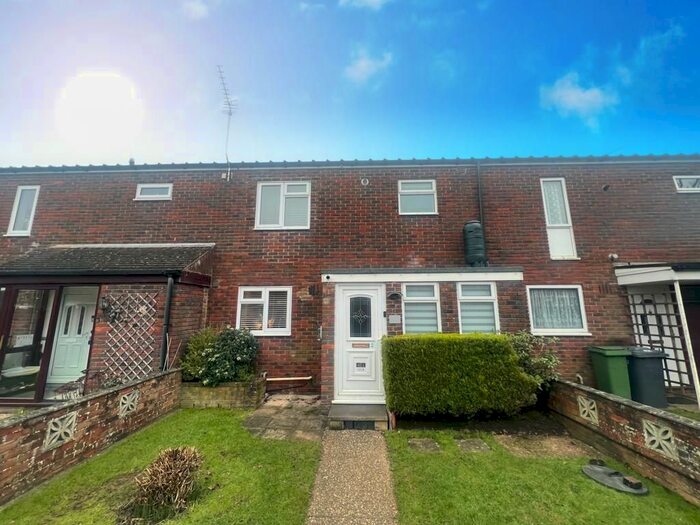 3 Bedroom Property To Rent In Gilbert Close, Basingstoke, RG24