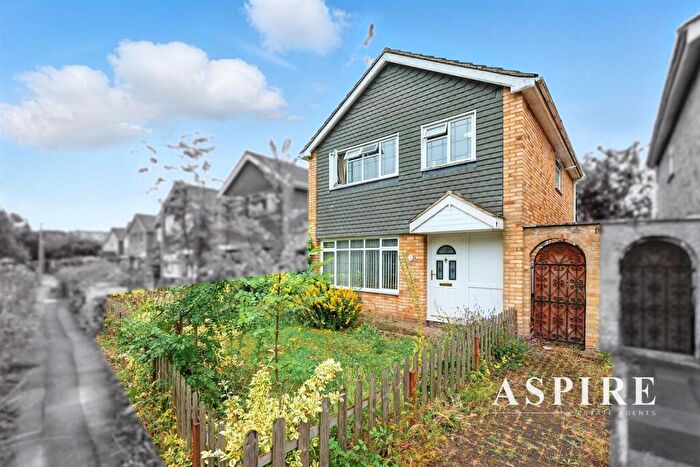 3 Bedroom Detached House To Rent In Bramfield Road East, Rayleigh, SS6