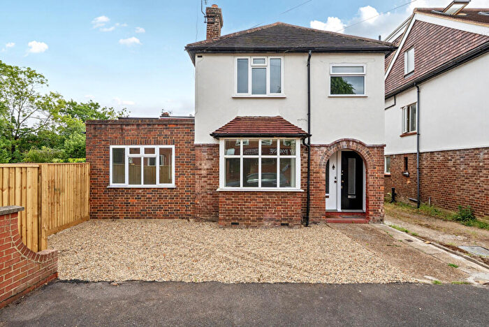 2 Bedroom Maisonette For Sale In Horace Road, Kingston Upon Thames, KT1