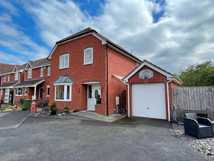 4 Bedroom Detached House For Sale In Aldwych Close, Burnham-On-Sea, TA8