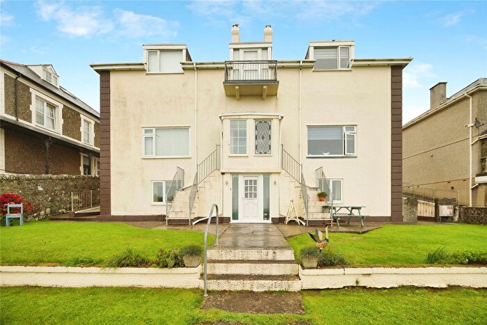 3 Bedroom Flat For Sale In Portmadoc Road, Criccieth, Gwynedd, LL52