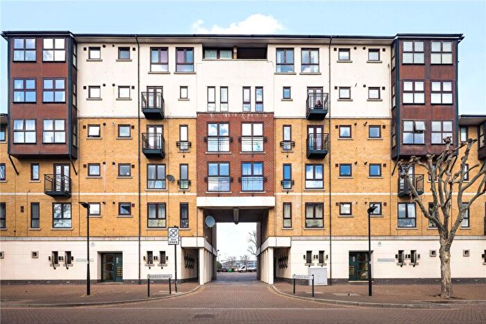 2 Bedroom Flat To Rent In Windsor Hall, Wesley Avenue, London, E16