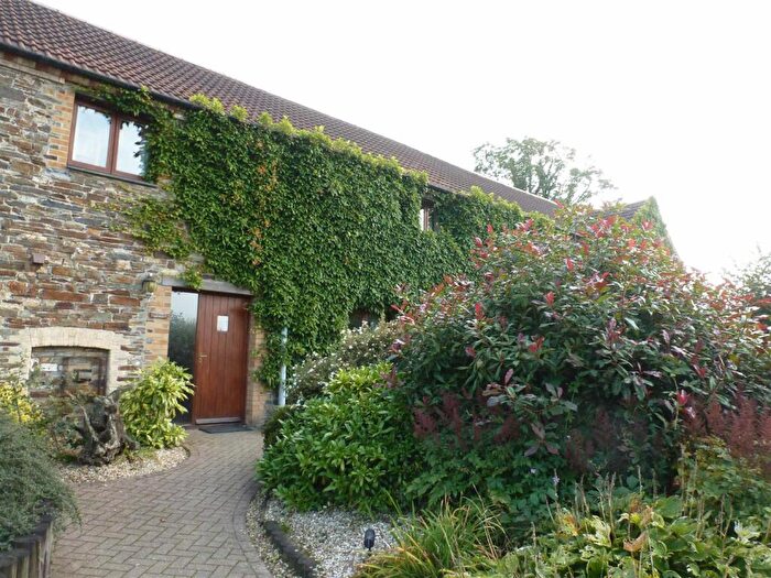 4 Bedroom Terraced House To Rent In Bridestowe, EX20