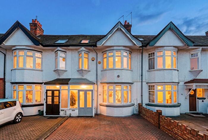 4 Bedroom Terraced House For Sale In Swyncombe Avenue, Ealing, London, W5