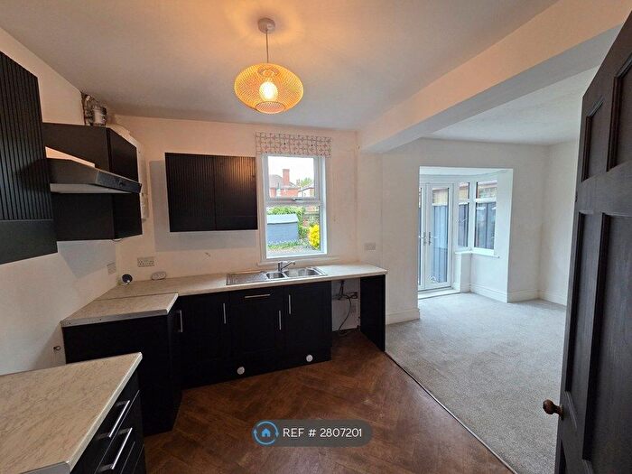 3 Bedroom Semi-Detached House To Rent In Buckingham Rd, Doncaster, DN2