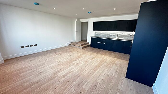 2 Bedroom Flat To Rent In Eltham High Street, London, SE9