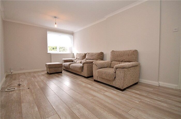 2 Bedroom Flat To Rent In Riverbank, Laleham Road, Staines Upon Thames, Middlesex, TW18