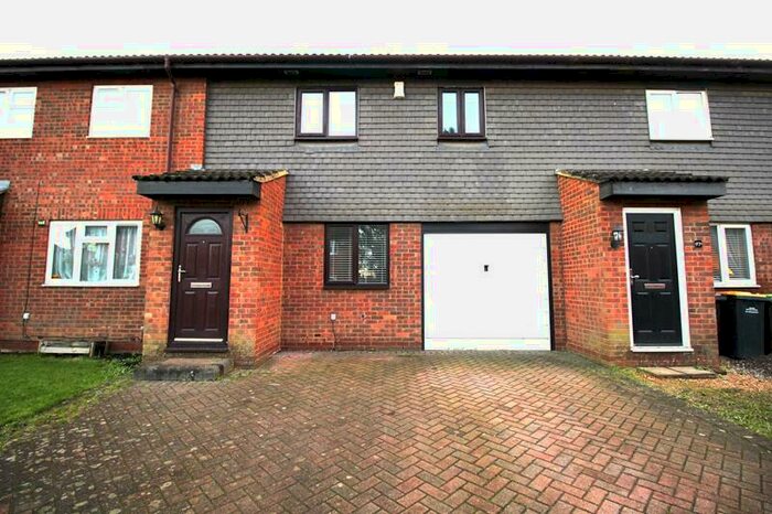 2 Bedroom Semi-Detached House To Rent In Walcourt Road, Kempston, MK42