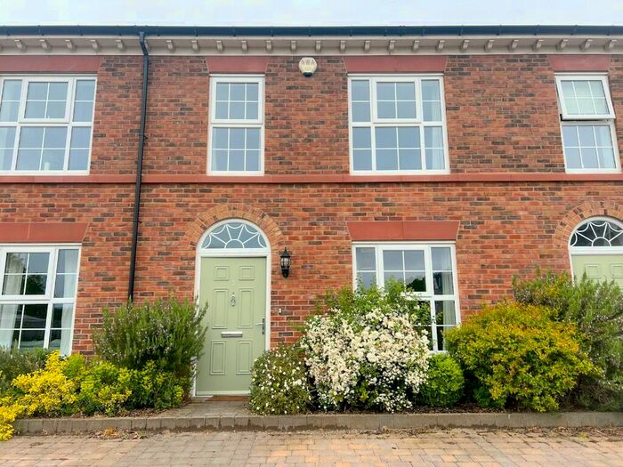 3 Bedroom Town House To Rent In Ffordd Brenig, St. Asaph, Denbighshire, LL17