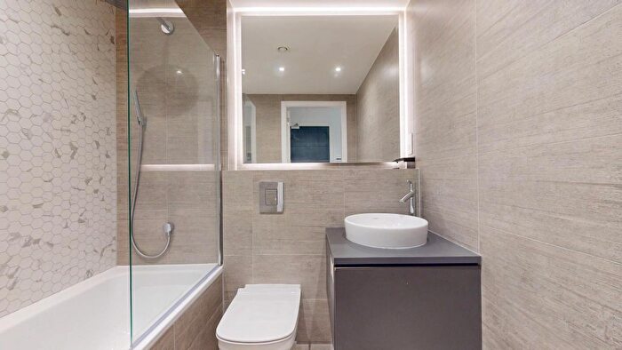 1 Bedroom Flat To Rent In New Horizons Court, Brentford, TW8