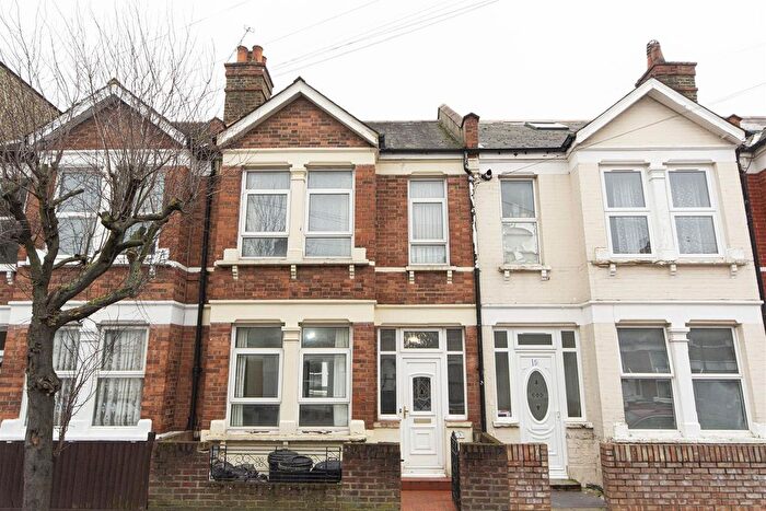 4 Bedroom Terraced House To Rent In Rostella Road, London, SW17