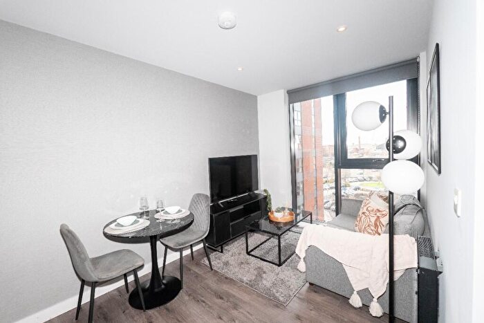 Apartment To Rent In Carpenters Row, Liverpool, Merseyside, L1