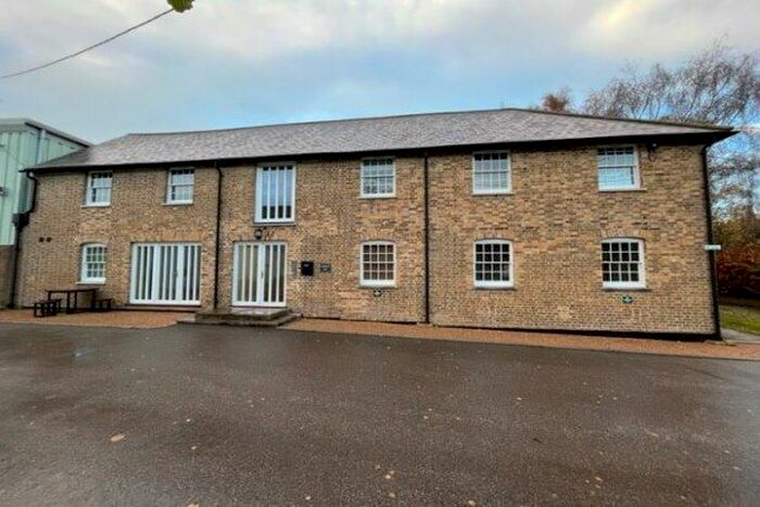 2 Bedroom Flat To Rent In Bull Lane, Sittingbourne, ME9