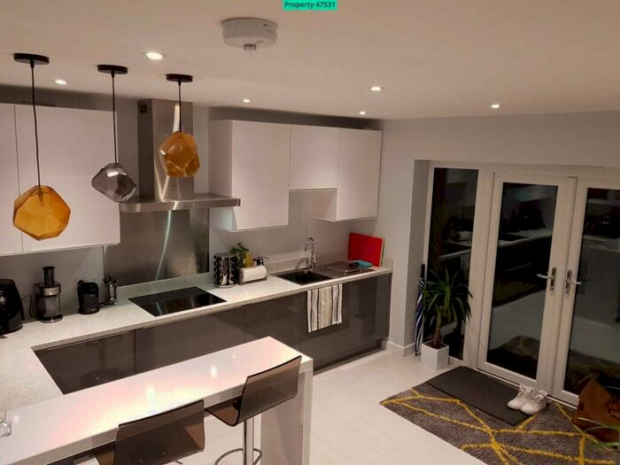 3 Bedroom End Of Terrace House To Rent In Eachelhurst Road, Birmingham, B24