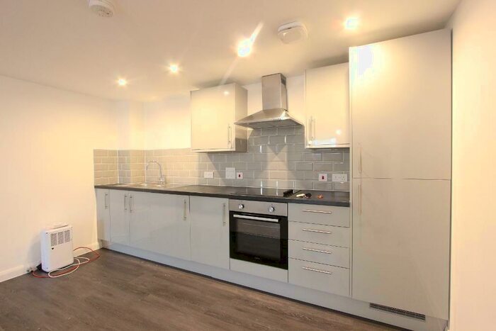 1 Bedroom Flat To Rent In St Radigunds Road, Dover, CT17