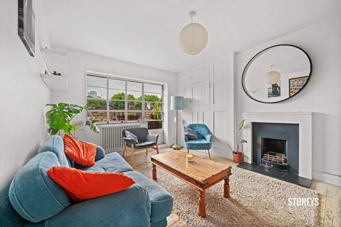 3 Bedroom Flat To Rent In Bevenden Street, Shoreditch, London, N1