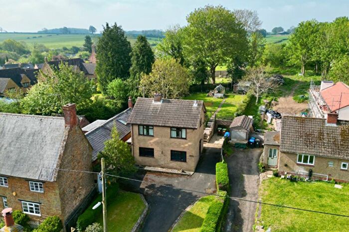 3 Bedroom Detached House For Sale In Main Street, Whilton, NN11