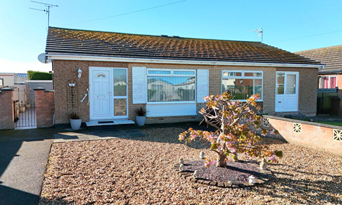 2 Bedroom Bungalow For Sale In Penisaf Avenue, Towyn, LL22