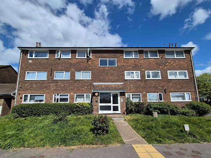 1 Bedroom Flat To Rent In Swallow Drive, Northolt, UB5