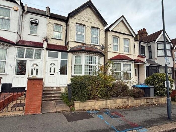 1 Bedroom Flat To Rent In Mostyn Avenue, Wembley, Middlesex, HA9