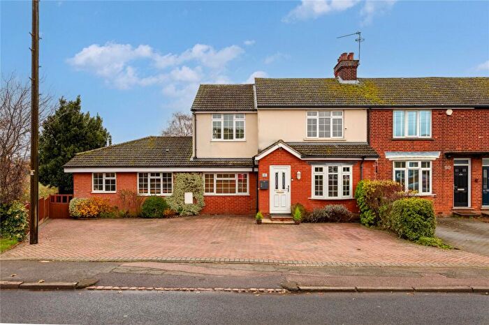 4 Bedroom End Of Terrace House For Sale In Flitwick Road, Maulden, Bedfordshire, MK45
