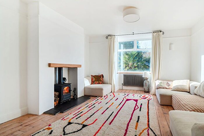 3 Bedroom Terraced House For Sale In Coombe Vale Road, Teignmouth, TQ14