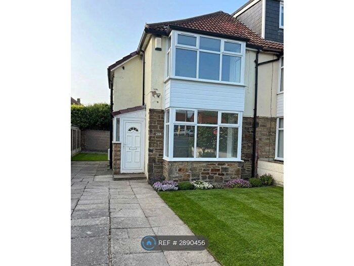 3 Bedroom Semi-Detached House To Rent In Haworth Road, Bradford, BD9