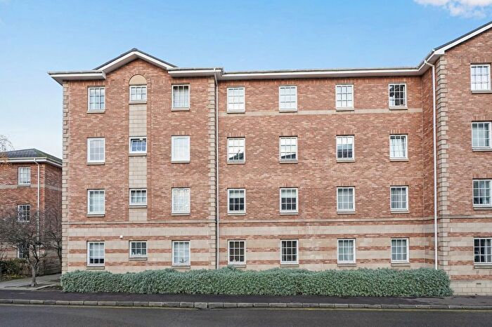 2 Bedroom Flat For Sale In / Sheriff Bank, The Shore, Edinburgh, EH6