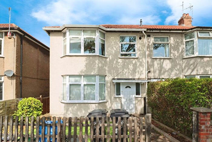1 Bedroom Flat For Sale In Southmead Road, Bristol, Avon, BS10
