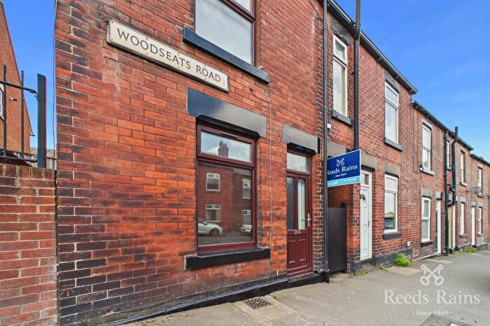 3 Bedroom End Of Terrace House To Rent In Woodseats Road, Sheffield, S8