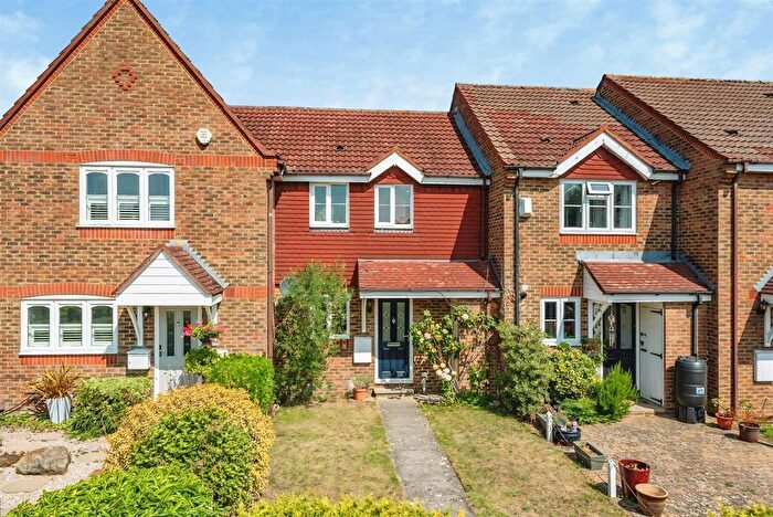 2 Bedroom Terraced House To Rent In Manor Way, Croxley Green, WD3