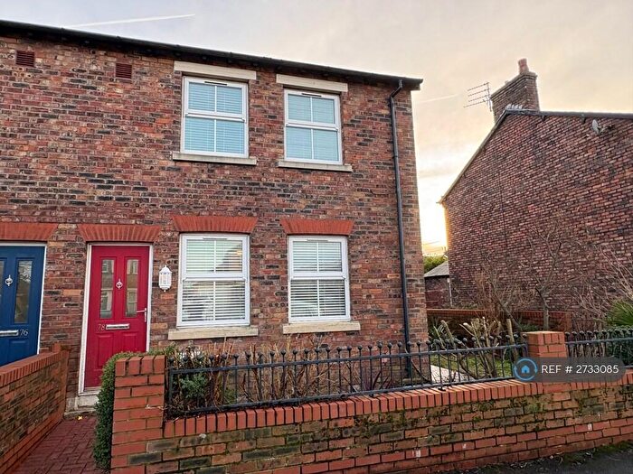 3 Bedroom End Of Terrace House To Rent In Gamble Road, Thornton, FY5