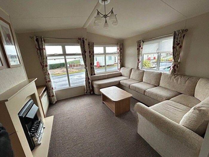 2 Bedroom Caravan For Sale In Knoweside, Croy, Maybole, KA19