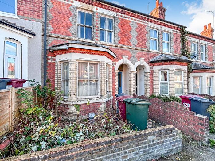 3 Bedroom Terraced House For Sale In Beecham Road, Reading, RG30