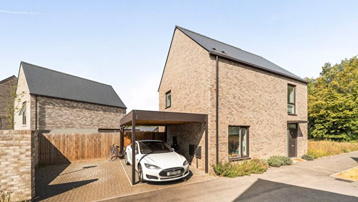 3 Bedroom Detached House For Sale In The Quadrant, Cambridge, CB5